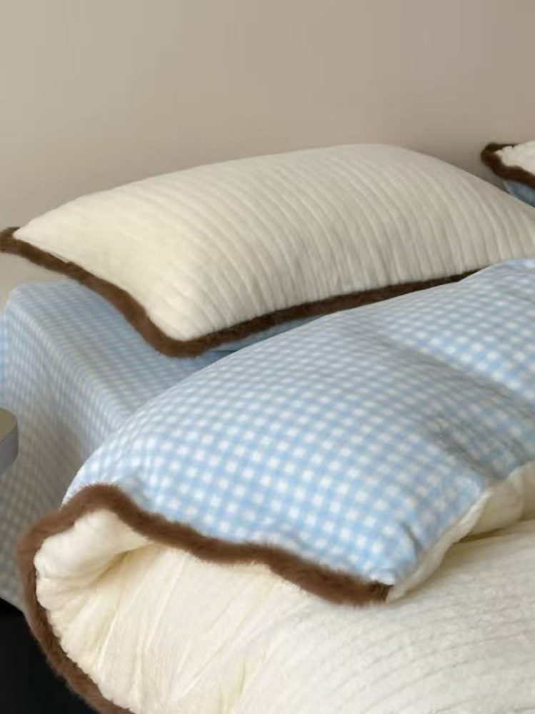 Extra Warm: Blue Cocoa Bedding Set - Image 2