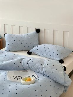 Extra Warm: Blueberry Dot Fleece Bedding Set